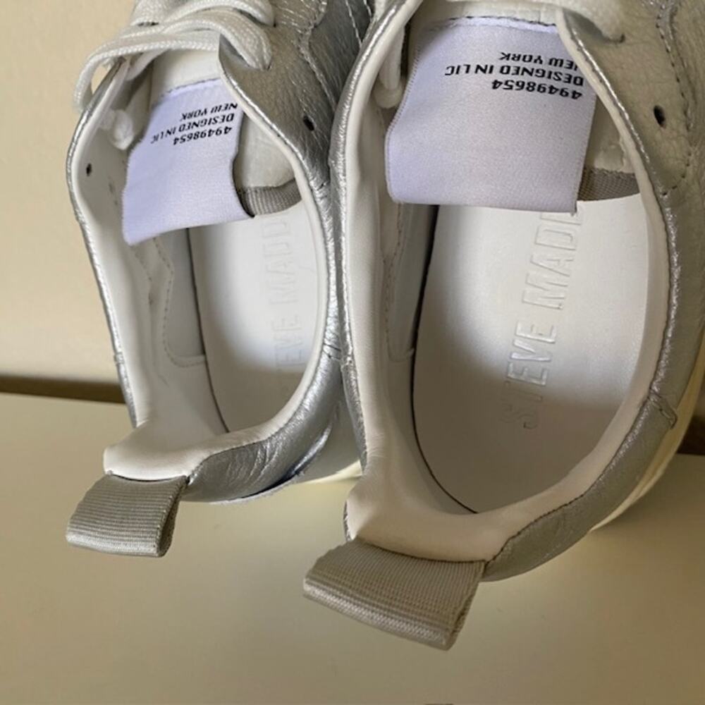 Steve Madden Everlie‎ Silver Lea Flat Fashion Lace-Up Sneakers Women's 9.5M - Picture 6 of 15